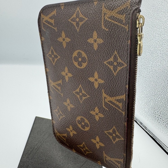 Louis  Vuitton Pochette- very good condition. Authentic guaranteed - Picture 11 of 12